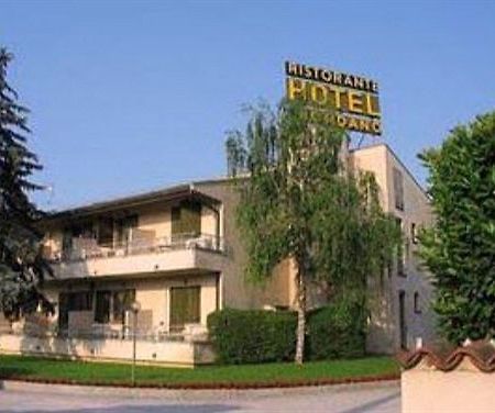 Hotel Ristorante Giordano Cavernago Ngoại thất bức ảnh